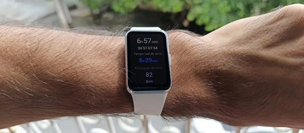 Review: galaxy fit3, a pulseira inteligente ideal para o seu smartphone galaxy Review: galaxy fit3, a pulseira inteligente ideal para o seu smartphone galaxy. Empresa coreana voltou a este mercado com um produto de preço sugerido de r$ 549. Mas será que o investimento vale a pena? Veja o que achamos!