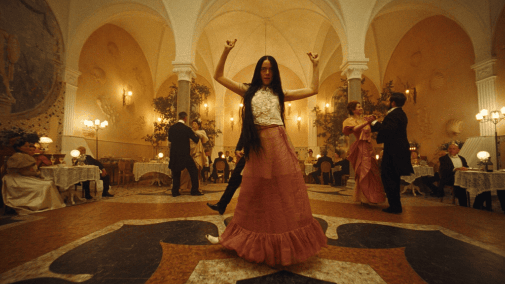 Recensie: met de onschuld van het vreemde leggen arme wezens de lat van de cinema hoger Recensie: met de onschuld van het vreemde leggen arme wezens de lat hoger voor cinema. De nieuwe film van regisseur Yorgos Lanthimos heeft alles wat nodig is om Emma Stone's tweede Oscar in haar carrière binnen te halen