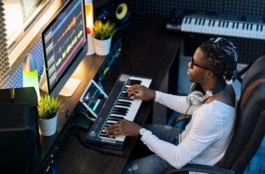 Conheça o adobe music genai control, a nova ia que transforma texto em música