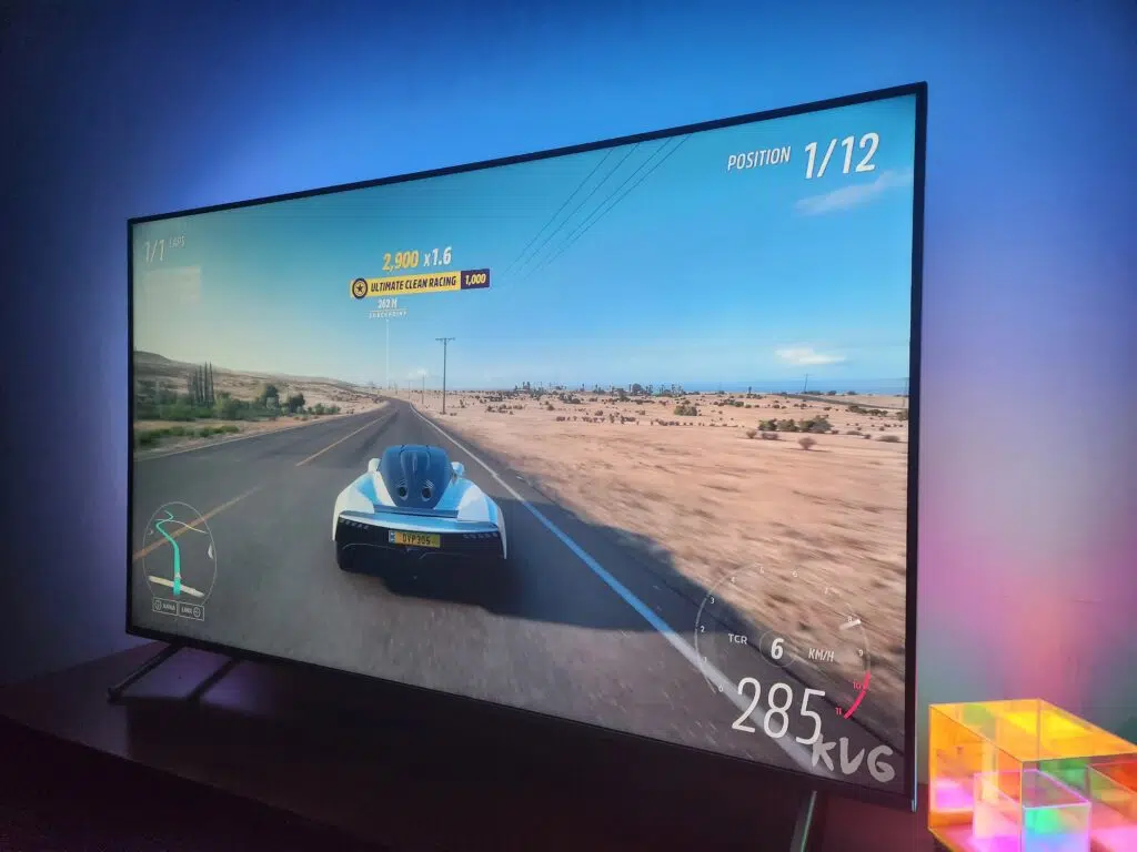 Review: smart tv philips pug8807 é a android tv 4k com um show de luzes Review: smart tv philips pug8807 é a android tv 4k com um show de luzes. Com exclusiva tecnologia ambilight, a pug8807 se destaca também pelos 120hz de taxa de atualização de tela. Vem conhecer mais dessa tv