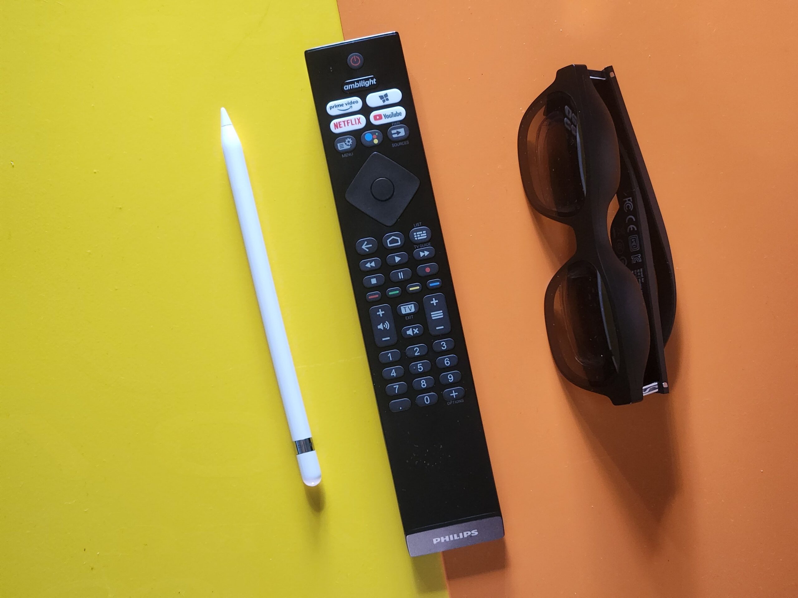 Review: smart tv philips pug8807 é a android tv 4k com um show de luzes Review: smart tv philips pug8807 é a android tv 4k com um show de luzes. Com exclusiva tecnologia ambilight, a pug8807 se destaca também pelos 120hz de taxa de atualização de tela. Vem conhecer mais dessa tv