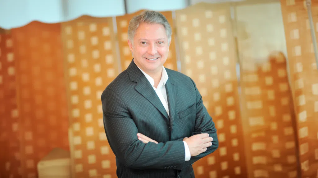 Intel fala sobre fabricação de processadores no brasil e desafios internacionais Fernando loureiro, diretor executivo de relações governamentais da intel na américa latina