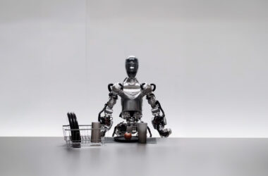 Openai e figure mostram figure 01, um robô que vê, conversa e pega objetos
