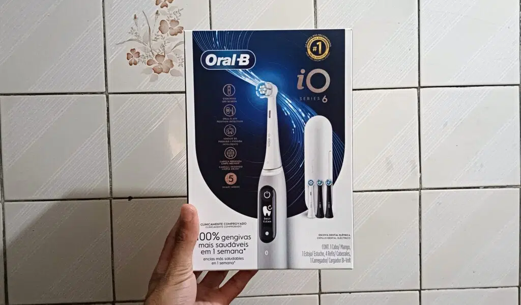 Review: oral-b io6 é a escova inteligente que mudará seus hábitos de escovação Caixa da oral-b io6