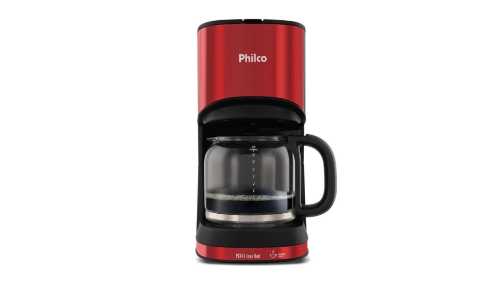 As melhores máquinas de café e cafeteiras. Nespresso? Dolce gusto? Três corações? Ou mesmo aquela cafeteira que moe grãos e passa café como ninguém? Confira as melhores nesta lista