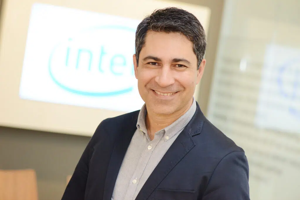Intel espera vender 100 milhões de ai pcs até 2025 Ricardo ferraz, diretor da área de pc da intel brasil