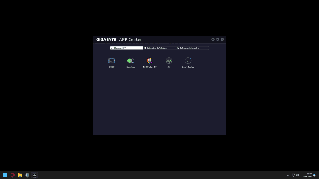 Configuração de aplicativos gigabyte no windows, exemplo de controle de hardware e software.