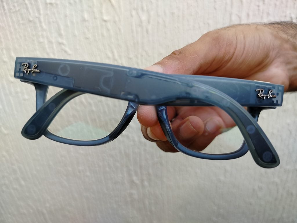 Review: ray-ban meta innoveert perfect op het gebied van contentcreatie Review: ray-ban meta innoveert perfect op het gebied van contentcreatie. We hebben de slimme bril van Meta getest, die kan worden gebruikt om gelukkige momenten vast te leggen, als headset en zelfs met een persoonlijke assistent. Bekijk de volledige analyse!