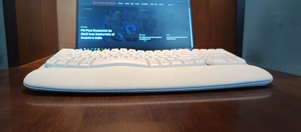 Bewertung: Die Logitech-Wave-Keys-Tastatur bietet Komfort und Funktionalität Logitech-Tastatur mit Wellentasten