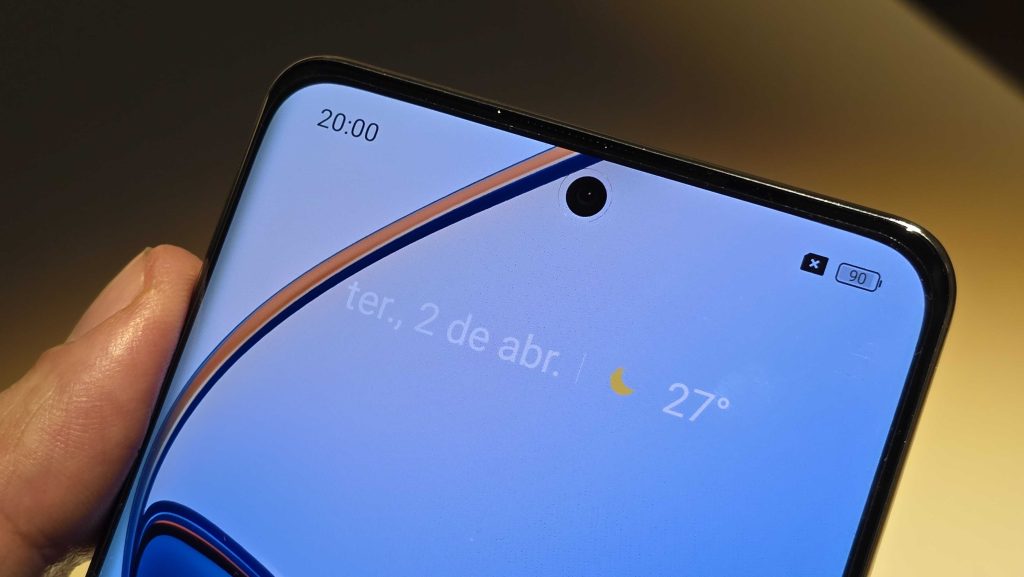 Realme 12 pro+ kommt mit 120-fachem Periskopzoom in Brasilien an realme 12 pro+