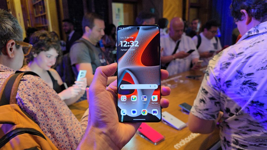 Motorola edge 50 ultra, pro e fusion chegam com ai e câmeras de 50 mp Moto edge 50 pro