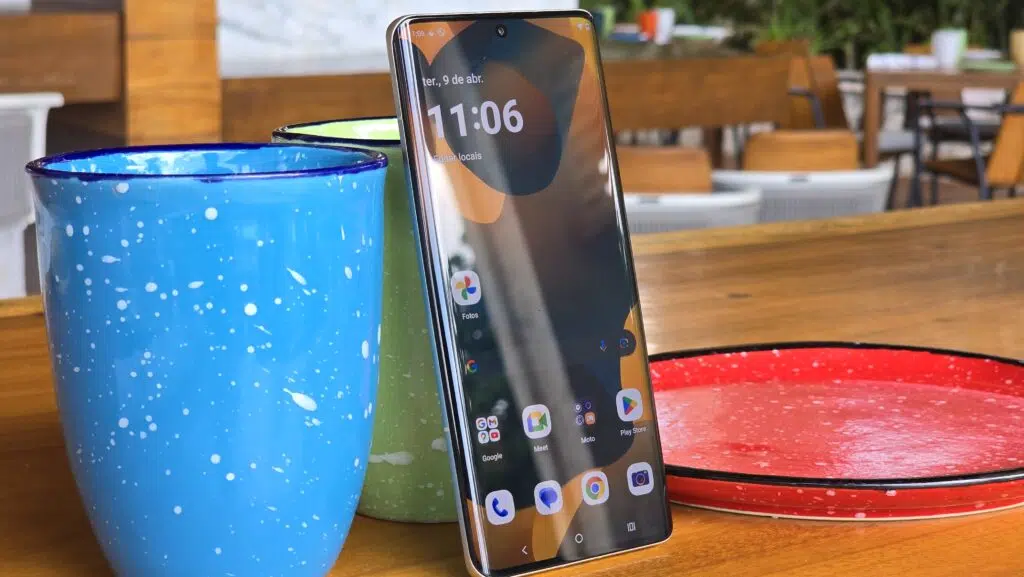 Motorola edge 50 ultra, pro e fusion chegam com ai e câmeras de 50 mp Moto edge 50 ultra, novo smartphone da motorola com moto ai e hello ux