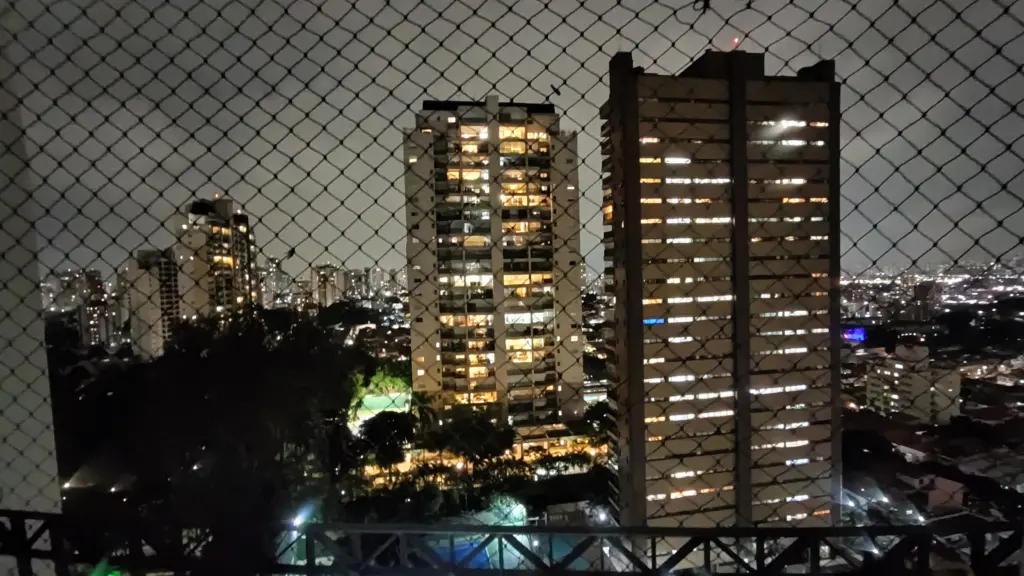 Review: galaxy m55 surpreende pelo armazenamento e fotos em ambientes escuros Foto traseira com nightography. (foto: reprodução/enzo sapio monello/showmetech)