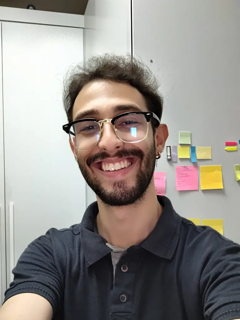 Review: galaxy m55 surpreende pelo armazenamento e fotos em ambientes escuros Foto selfie padrão do galaxy m55. (foto: reprodução/enzo sapio monello/showmetech)