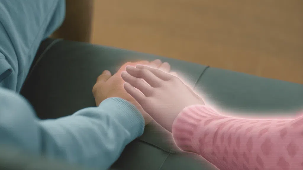 كيفية استخدام الذكاء الاصطناعي لإنشاء صديق أو صديقة افتراضية يد افتراضية ترتكز على يد حقيقية، مما يوضح العلاقة بين الذكاء الاصطناعي والمستخدم.