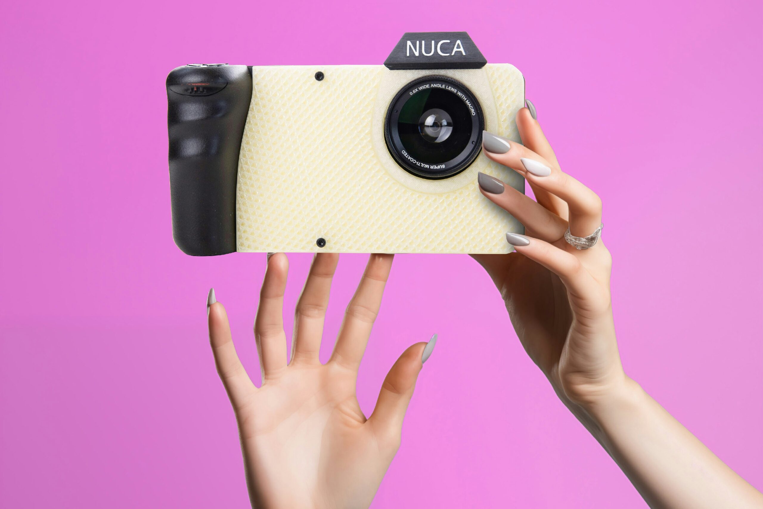 O nuca é uma câmera de nudes funcional às câmeras de impressão online. (foto: divulgação/nuca)