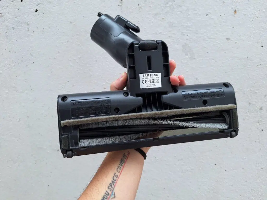 Review: aspirador de pó samsung jet 65 pet é versátil e fácil de usar Ferramenta jet fit do aspirador jet 65 pet