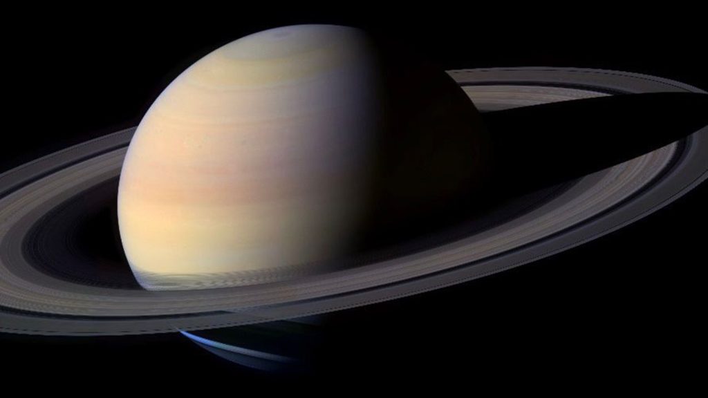 La NASA enviará un helicóptero a Titán, la luna de Saturno. La NASA enviará un helicóptero a Titán, la luna de Saturno. La agencia espacial estadounidense aprueba oficialmente la misión interplanetaria Dragonfly para explorar Titán, cuyo lanzamiento está previsto para 2028
