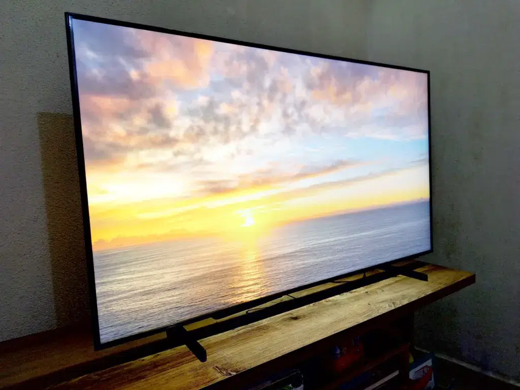 Review: samsung qled q60d, um ótimo upgrade de smart tvs led Imagem com sol na tela da smart tv qled q60d