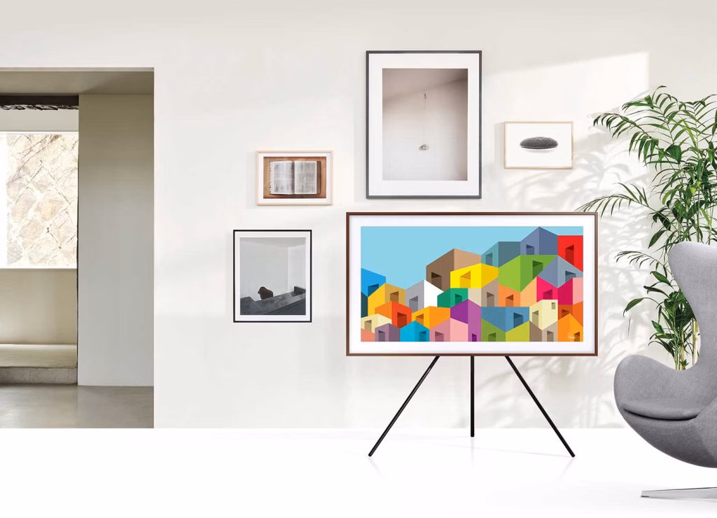 What is a qled smart tv? What is a qled smart tv?. Discover how quantum dot technology works, which offers QLED TVs a superior image with greater color gamut and fidelity