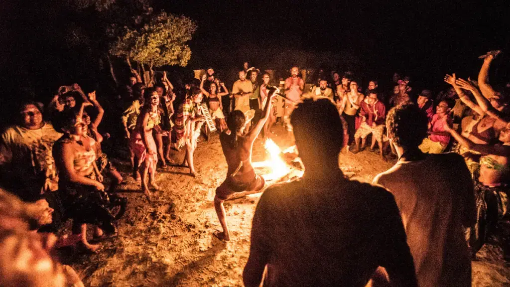 30 sottoculture e comunità insolite che hanno successo Esplorando i confini tra tecnologia e spiritualità, il tecnosciamanesimo è un viaggio per connettersi con il sacro nel mondo digitale