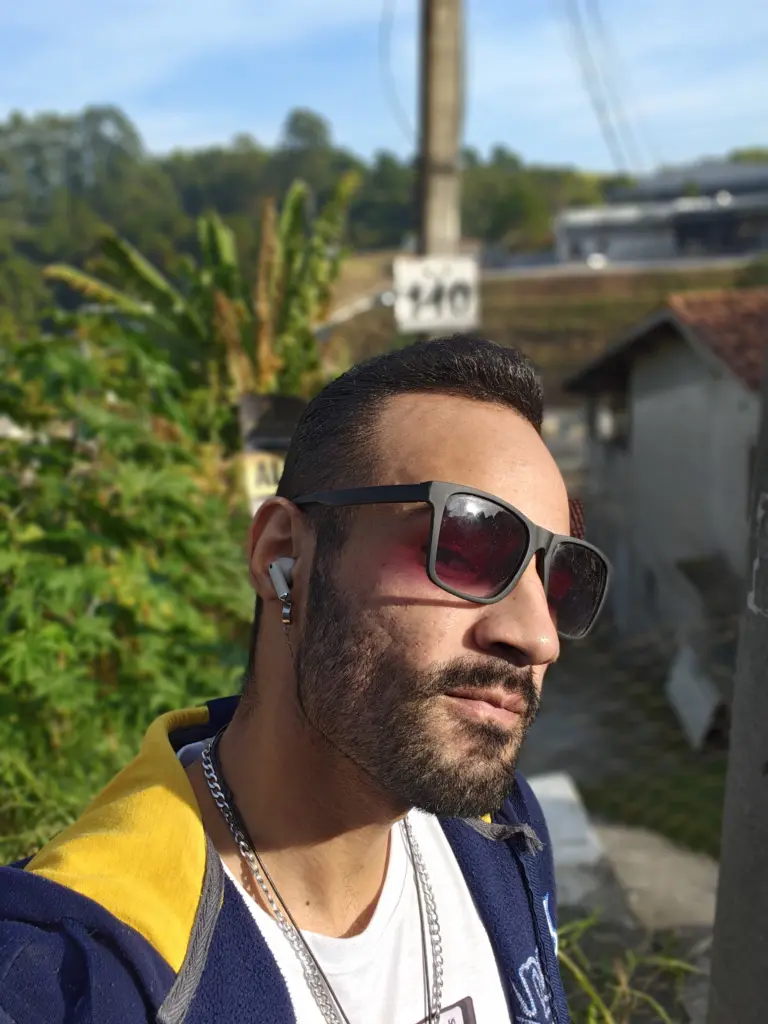 Review: motorola edge 50 ultra, avaliamos o melhor smartphone da motorola! Foto tirada pelo motorola edge 50 ultra no modo retrato da câmera frontal