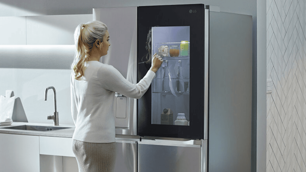 LG zeigt Produktlinie für 2024 bei Coator LG zeigt Produktlinie für 2024 bei Coator. Das Unternehmen zeigt, wie Smart-TVs, Soundbars und Smart Appliances mit Sprach- und App-Steuerung in das Zuhause integriert werden können. Sehen Sie sich die Hauptprodukte an!