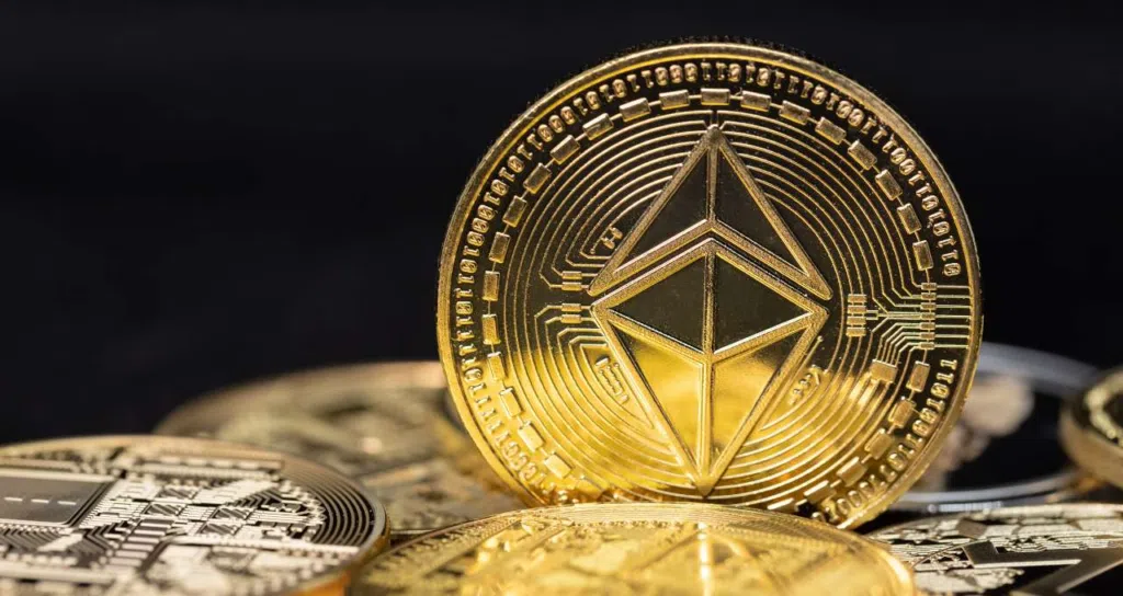 O que é ethereum? Conheça a criptomoeda que pode superar o bitcoin O que é ethereum? Conheça a criptomoeda que pode superar o bitcoin. Segunda maior criptomoeda do mundo tem vantagens sobre o bitcoin (btc) e é ótima oportunidade para investimentos. Saiba tudo sobre ela