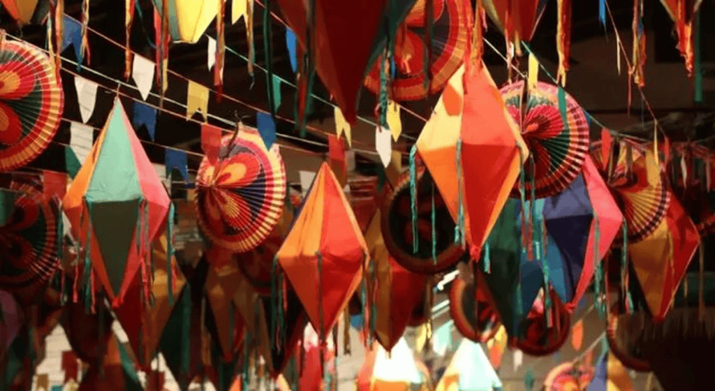 Festa Junina: var man kan ha kul i São Paulo, Rio de Janeiro, Paraná och andra stater Festa Junina: var man kan ha kul i São Paulo, Rio de Janeiro, Paraná och andra stater. Arraiais och mässor är mer moderiktiga än någonsin och vinner brasilianarnas hjärtan. Se det bästa