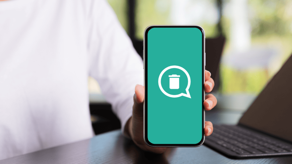 Excluir aplicativos de celular para otimizar armazenamento e desempenho do smartphone.