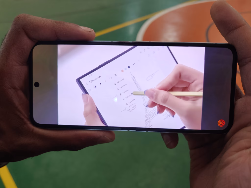 Review: galaxy z flip6 é a melhor versão do dobrável da samsung Tela maior do galaxy z flip6