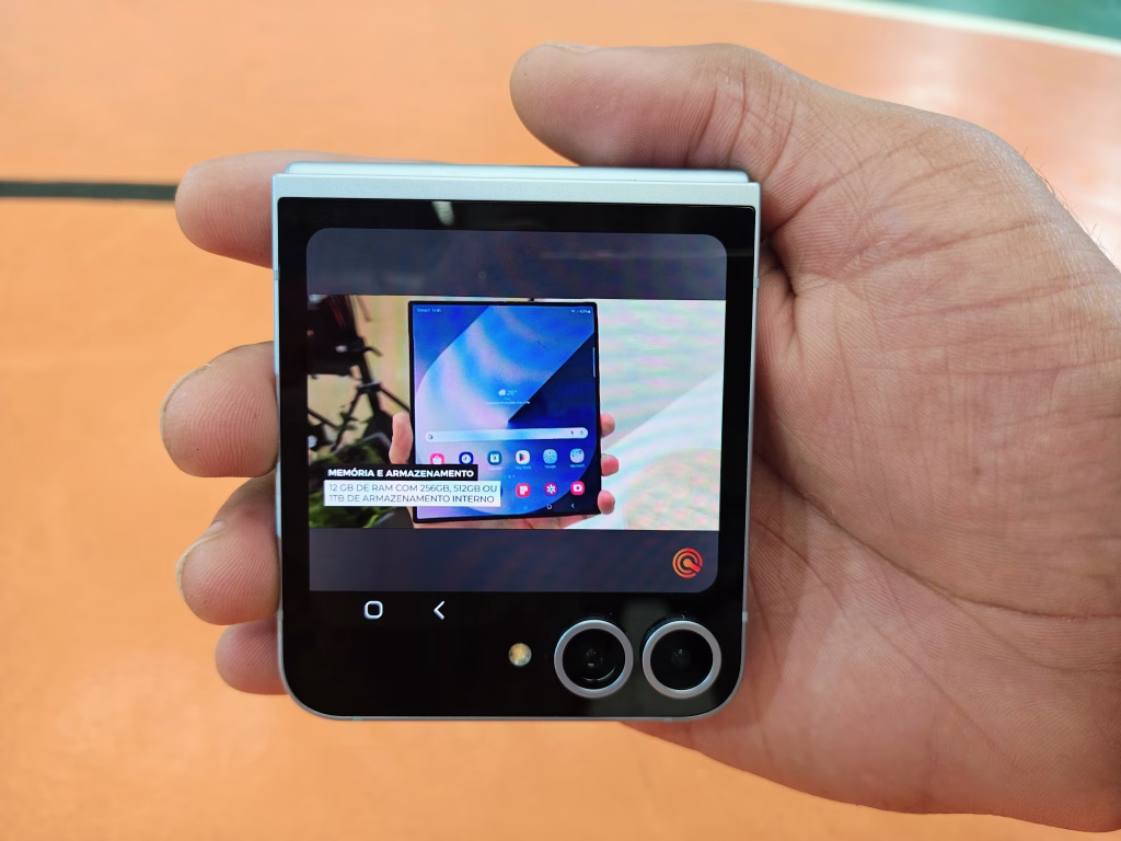 Review: galaxy z flip6 é a melhor versão do dobrável da samsung Vídeo rodando em tela menor do galaxy z flip6