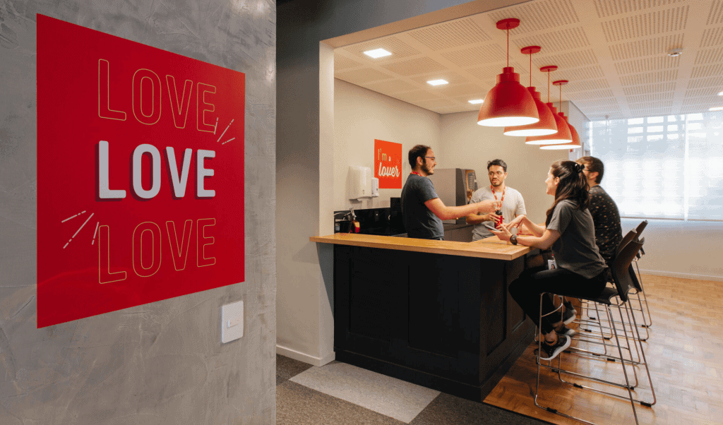 IBM, Ifood, Globo ve diğer şirketlerde yüzlerce teknoloji işi fırsatı mevcut IBM, Ifood, Globo ve diğer şirketlerin yüzlerce teknoloji iş ilanı mevcut. Geliştiriciler, veri bilimcileri, yazılım mühendisleri ve diğerlerine yönelik açık pozisyonlar ile bu Ağustos ayında sunulan fırsatların tam listesine göz atın