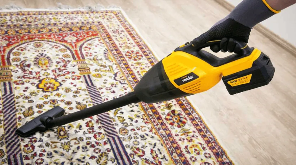 Melhores aspiradores de pó verticais para comprar Melhores aspiradores de pó verticais para comprar. Listamos modelos com e sem fios, pensando no custo-benefício, ergonomia, potência de sucção e recursos especiais. Veja os melhores