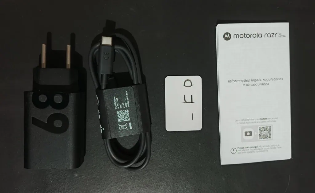 Review: moto razr 50 ultra é um dobrável estiloso com boas câmeras Review: moto razr 50 ultra é um dobrável estiloso com boas câmeras. Com um sistema de câmeras renovado e maior duração de bateria em relação ao moto razr 40 ultra, aparelho é o grande concorrente do galaxy z flip6. Confira o que achamos