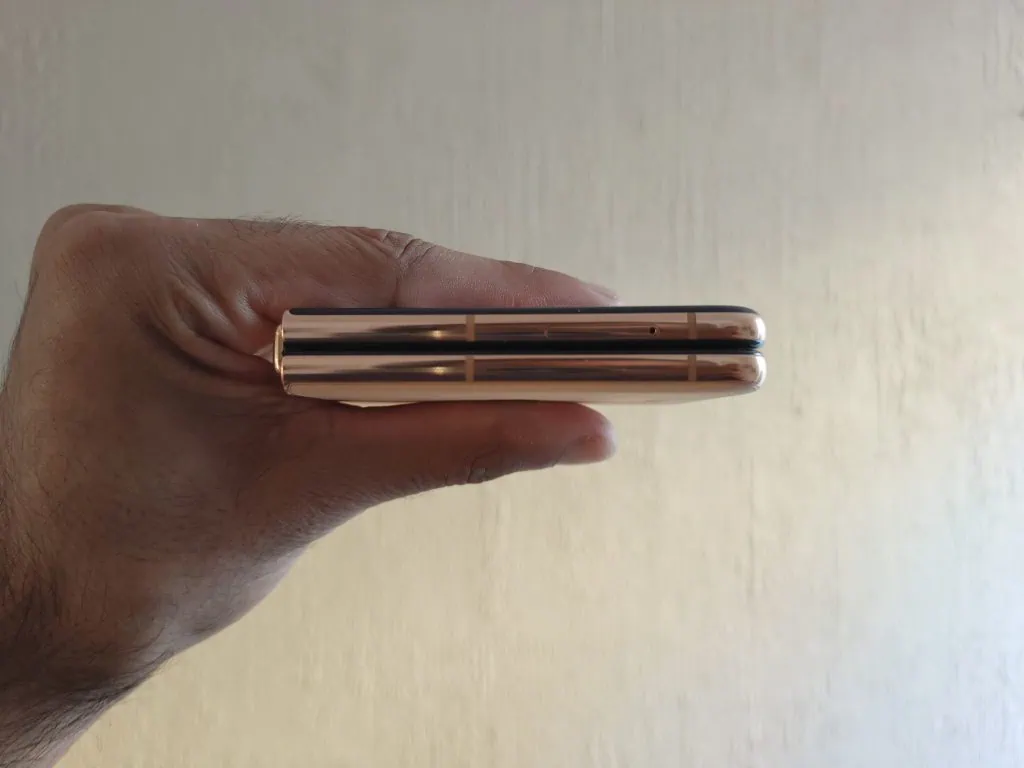 Review: moto razr 50 ultra é um dobrável estiloso com boas câmeras Moto razr 50 ultra, concorrente do galaxy z flip6