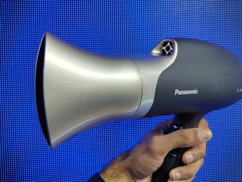 Panasonic lança novas geladeiras e secador que hidrata cabelos com tecnologia nanoe Panasonic lança novas geladeiras e secador que hidrata cabelos com tecnologia nanoe. Empresa estreou no mercado de secadores pela 1ª vez no brasil, além de lançar duas novas linhas de geladeiras smart