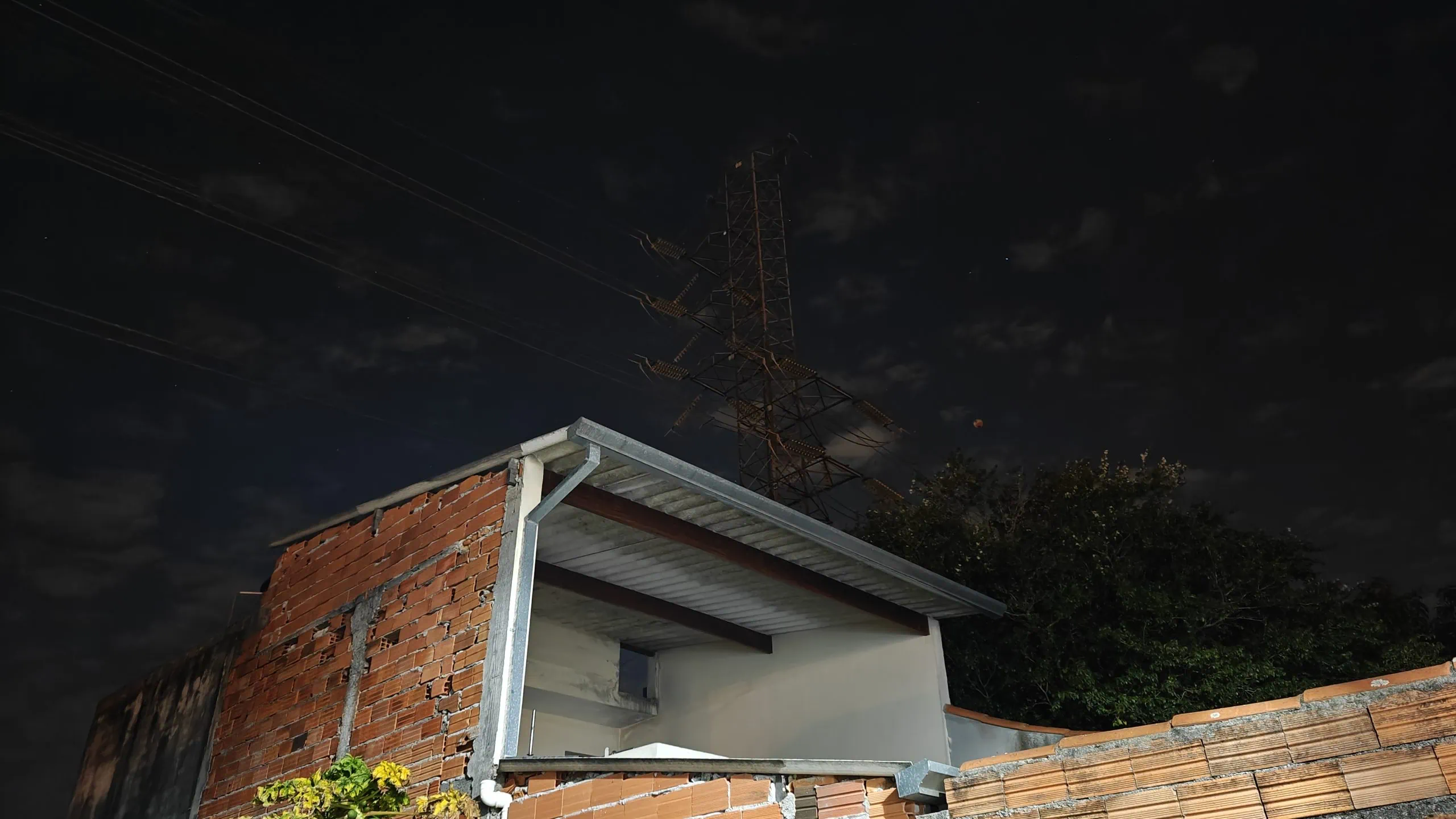 Review: realme gt 6 é um topo de linha com bateria espetacular Fotos noturnas feitas com o realme gt 6