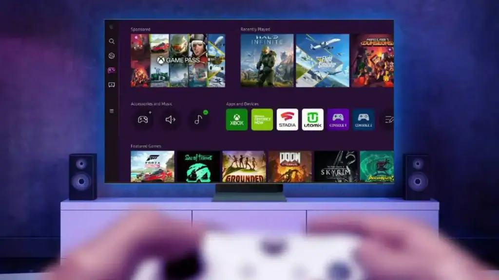 Jogos de videogame no xbox series x com controle wireless, console em casa.