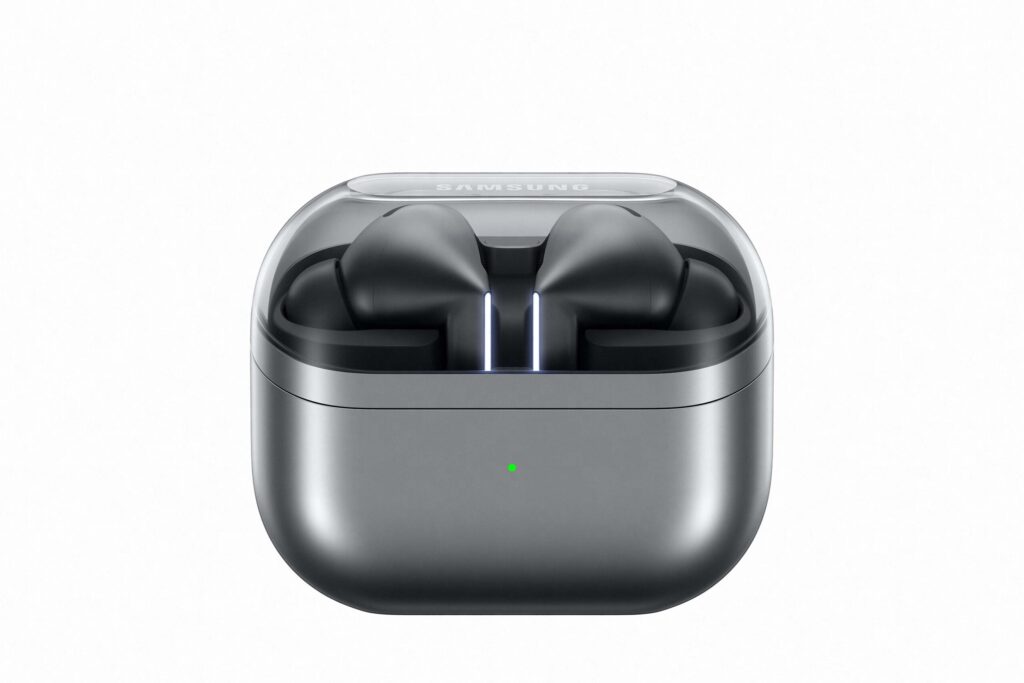Welke moet je kiezen? Galaxy Buds3 of Galaxy Buds3 Pro? Voorste deel van de Galaxy Buds3 Pro-hoes in grijs