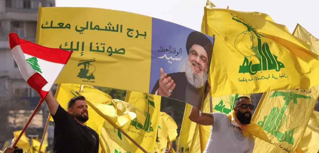 Ataque hacker causa explosão de pagers no líbano, mata 8 pessoas e deixa 2. 750 feridos Ataque hacker causa explosão de pagers no líbano, mata 8 pessoas e deixa 2. 750 feridos. Dispositivos de comunicação móvel, que antecederam os celulares, explodiram de forma quase simultânea em todo o país. Governo local culpa israel pelo ataque.