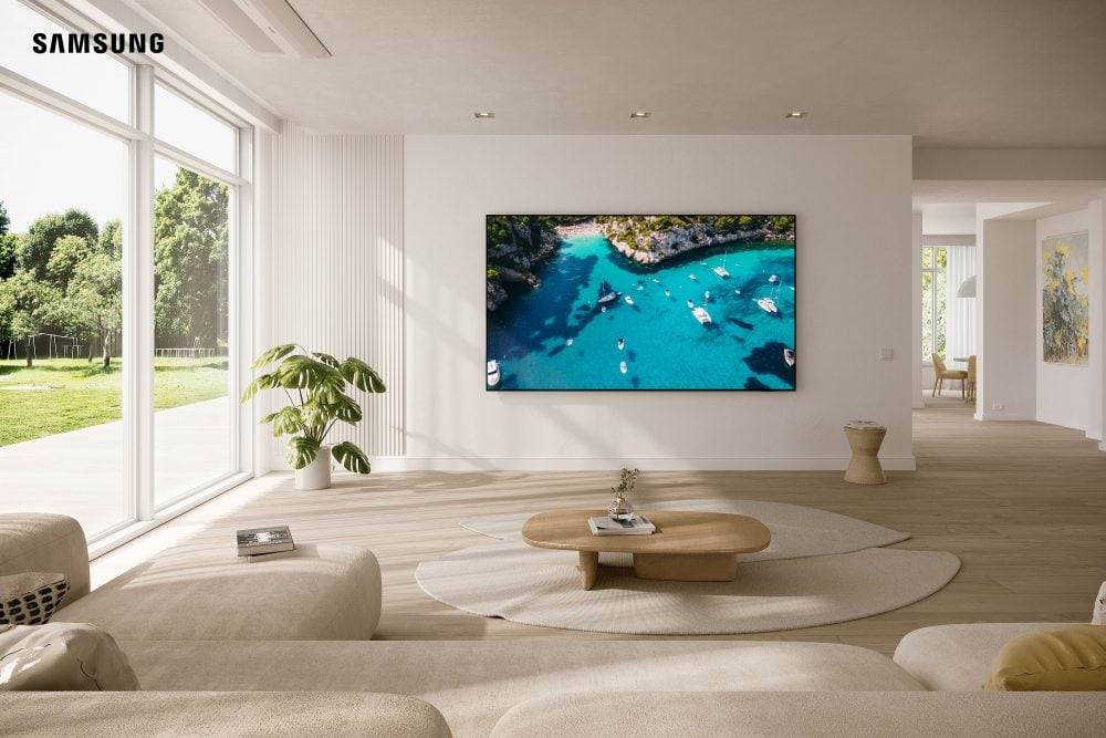 Lindo ambiente de sala com televisão samsung de alta qualidade e decoração moderna.