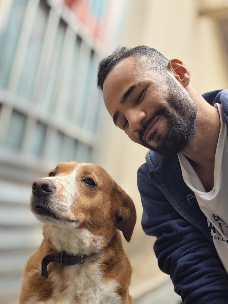 Testbericht: Das Galaxy S24 Fe verfügt über einen vollständigen Kamerasatz und eine hohe Multitasking-Leistung Testbericht: Das Galaxy S24 FE verfügt über einen vollständigen Kamerasatz und eine hohe Multitasking-Leistung. Angetrieben durch künstliche Intelligenz verfügt das Smartphone über tolle Kameras, einen Akku für den ganzen Tag und einen leistungsstarken Prozessor. Schauen Sie sich unsere Analyse an