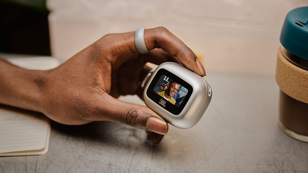 レビュー: jbl ライブ ビーム 3 は、プレミアム品質でさまざまなカスタマイズを提供します JBL