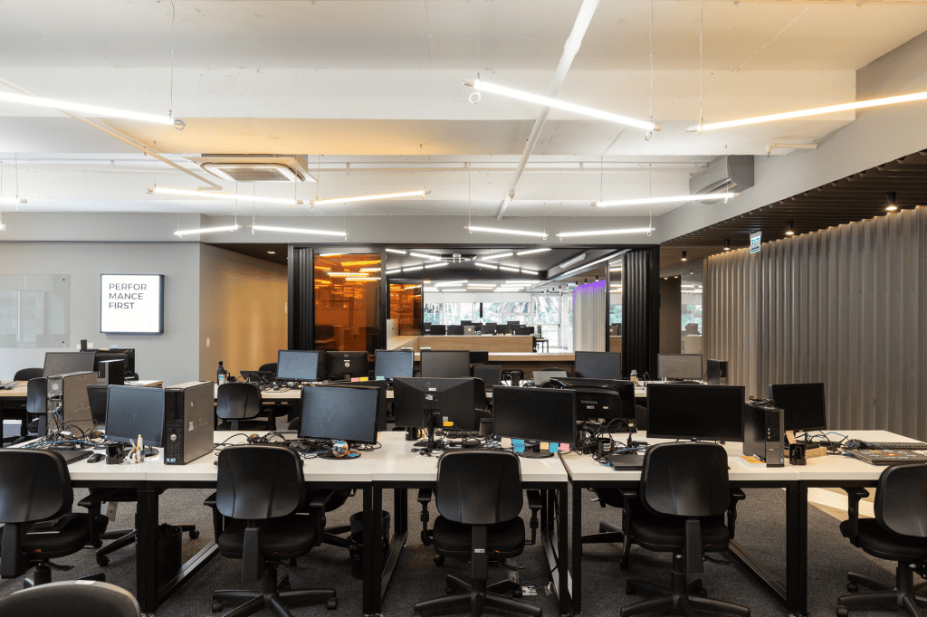 Deloitte, Boticário, Picpay och andra företag erbjuder lediga jobb inom teknik Deloitte, Boticário, Picpay och andra företag erbjuder lediga jobb inom teknik. Med lediga tjänster för dataanalytiker, utvecklare och till och med chefsbefattningar, kolla in den kompletta listan över jobbmöjligheter i oktober