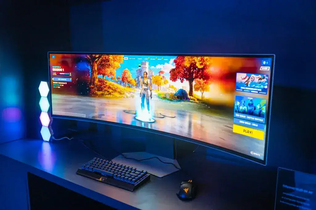 Monitor de jogos com iluminação rgb e compatibilidade com jogos de alta performance.