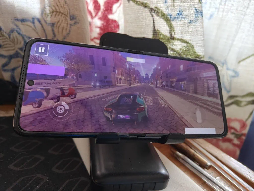 Review: motorola razr 50 é uma aposta interessante para mercado de smartphones dobráveis Mediatek dimensity 7300x