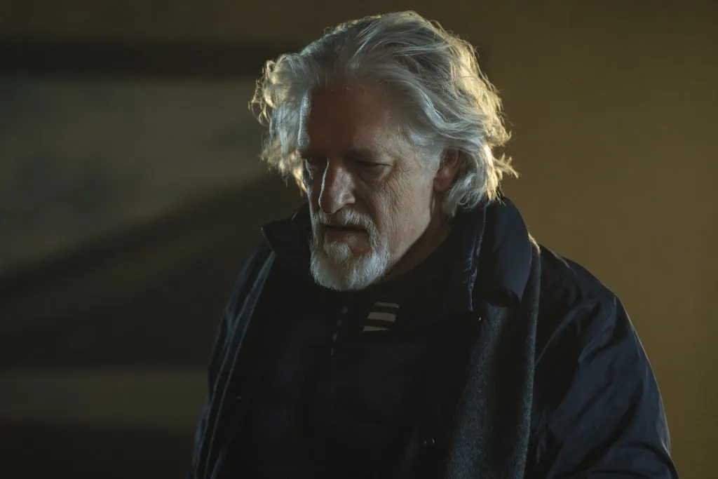 Crítica: pinguim s01e07 manda-chuva Clancy brown como sal maroni em pinguim