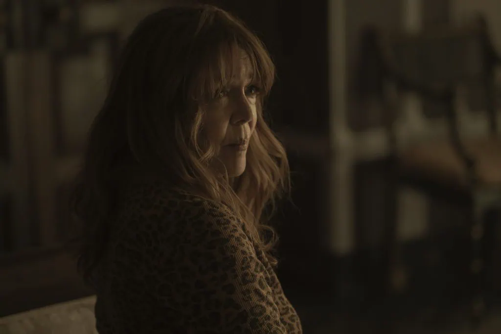 Crítica: pinguim s01e07 manda-chuva Deirdre o'connel como francis cobb em pinguim