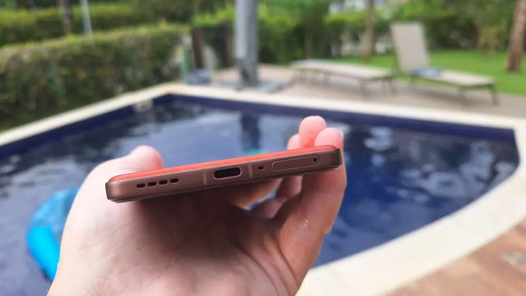 Review: realme gt 7 pro combina ótimo desempenho e fotos incríveis Parte inferior do realme gt 7 pro